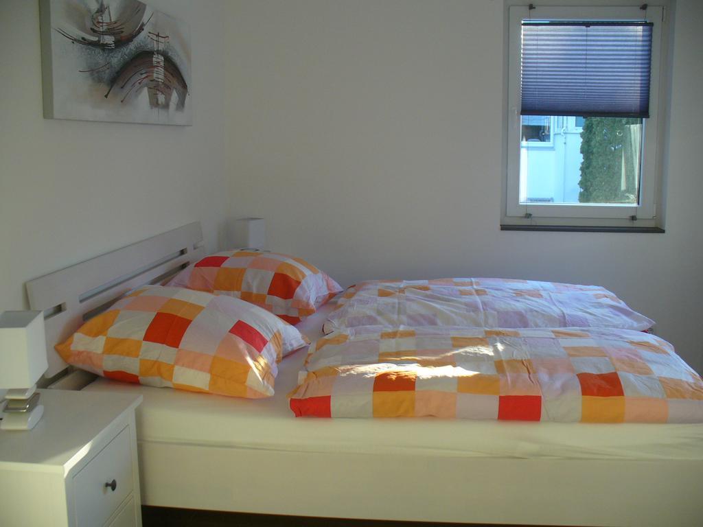 Ferienwohnung Rheinaue Кьолн Екстериор снимка