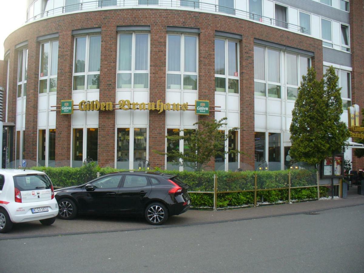 Ferienwohnung Rheinaue Кьолн Екстериор снимка